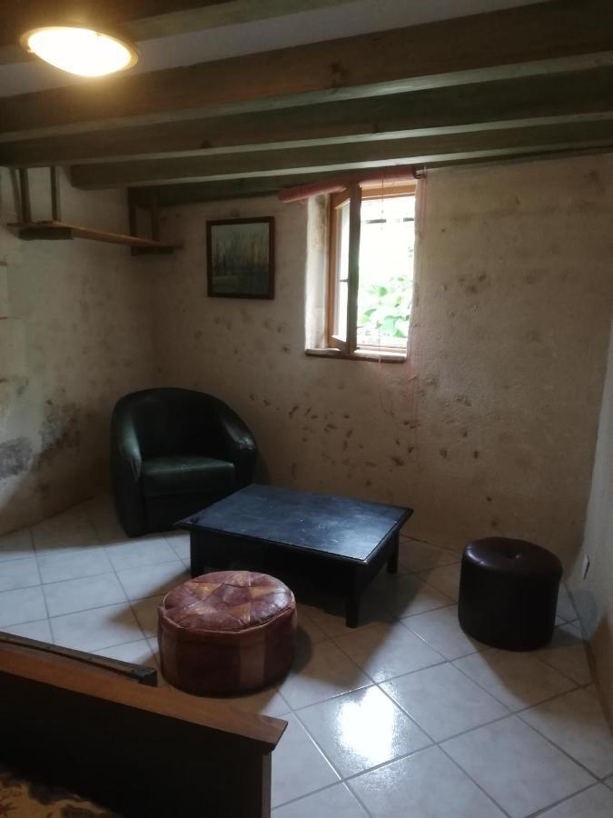 Appartement au bout du chemin à Bouteilles-Saint-Sébastien Extérieur photo